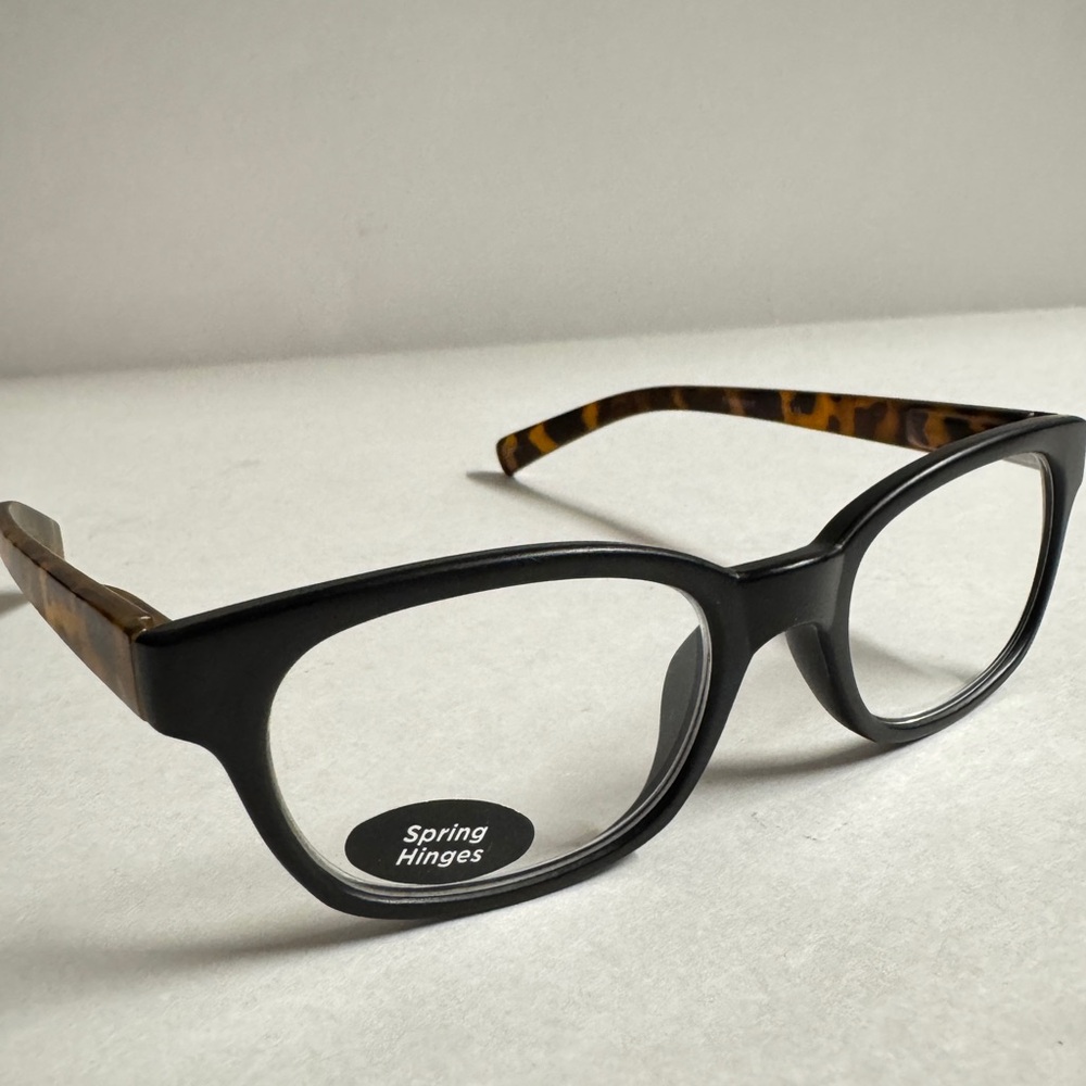 ICU reading glasses +1.25 Elegant Black and Tortoise Shell Women's Glasses